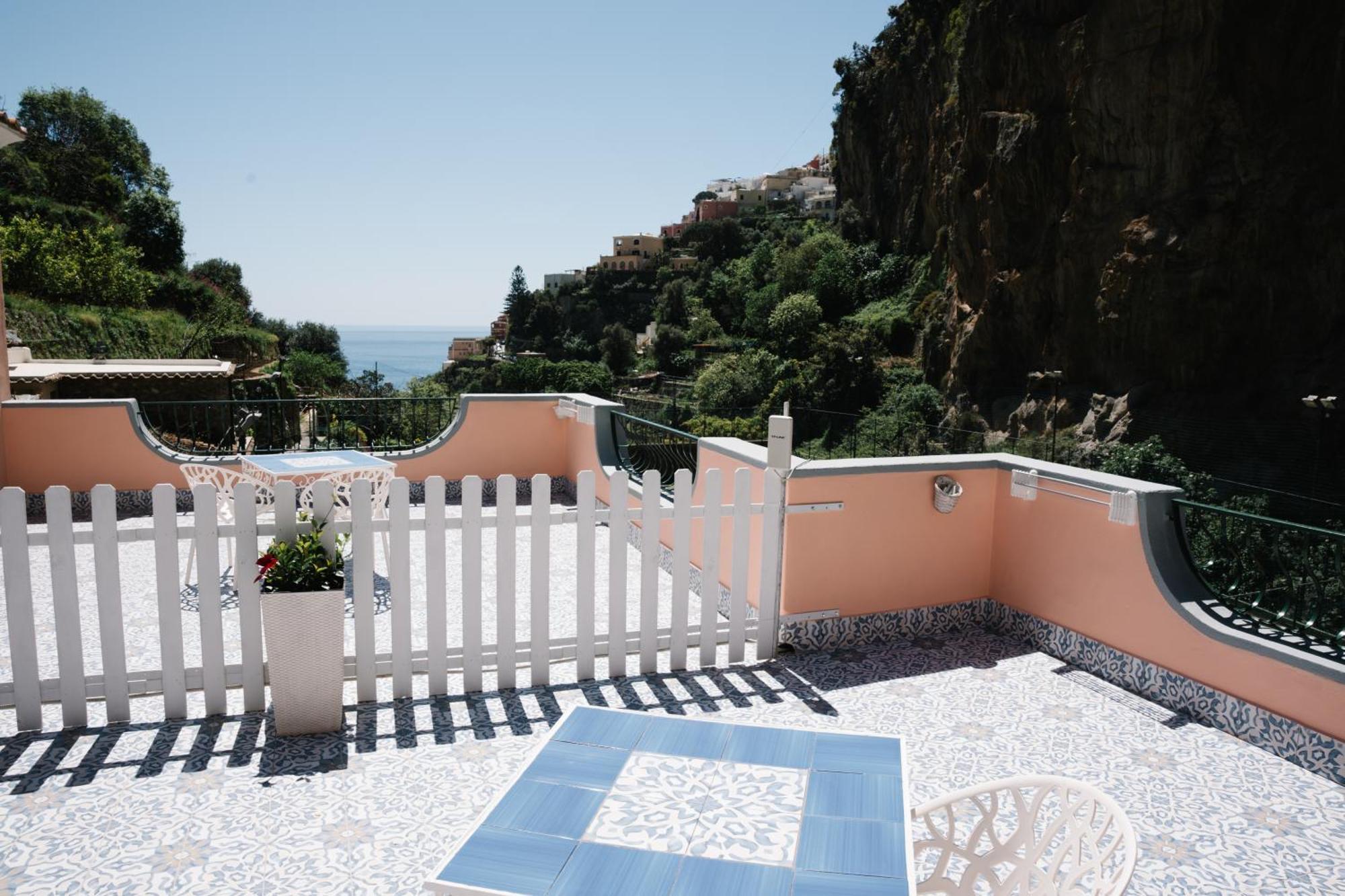 Dormidame Acomodação com café da manhã Positano Exterior foto